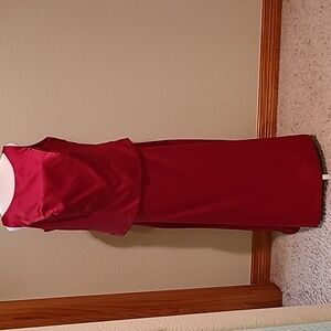 * HOST PICK* WATTERS & WATTERS CARDINAL RED TOP AND MAXI SKIRT SATIN SET SIZE 16